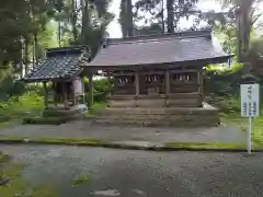 雄山神社中宮祈願殿の末社