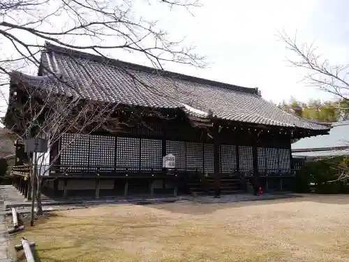 勧修寺の本殿・本堂