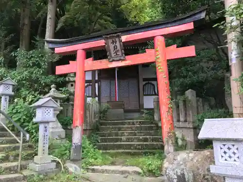 湯泉神社の鳥居