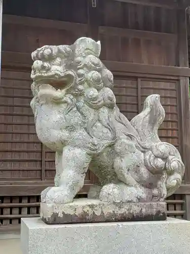 進雄神社の狛犬