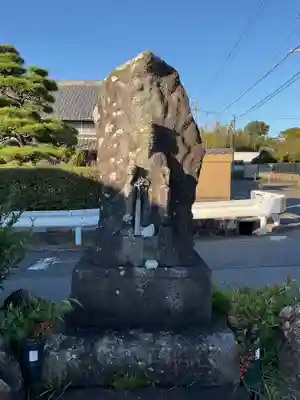 お堂、庚申様、地域の地蔵の像