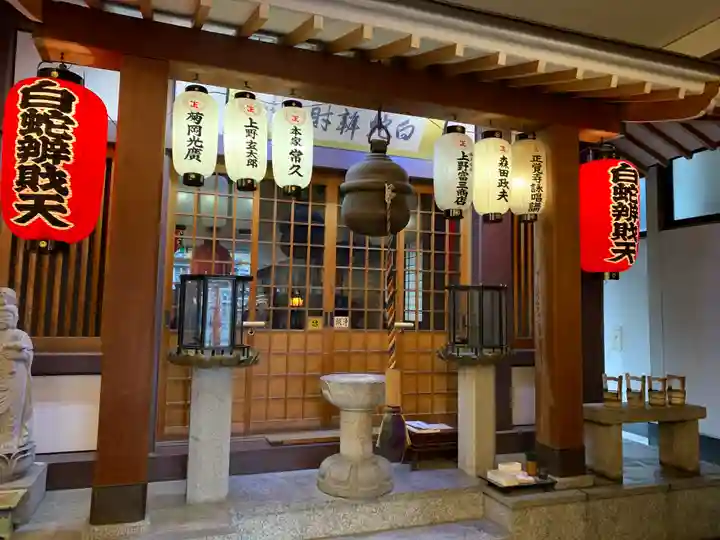 正覚寺の本殿・本堂