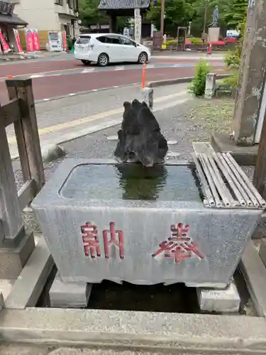 日枝神社の手水