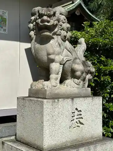 小岩神社の狛犬