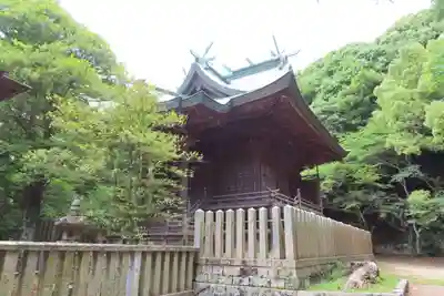 初﨑神社の本殿・本堂