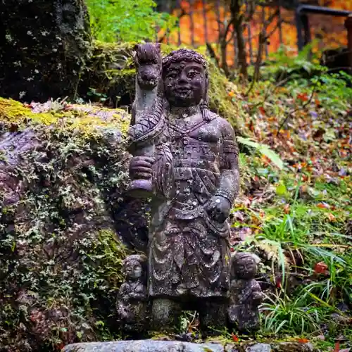 金剛山瑞峯寺(金剛不動尊) の仏像