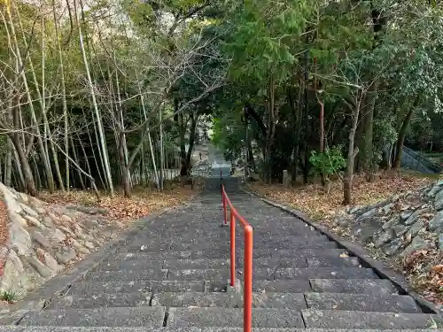 岡上神社の建物その他