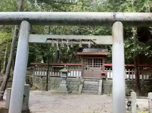 敢國神社の鳥居