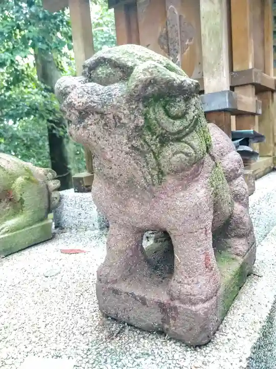 石立八幡宮の狛犬
