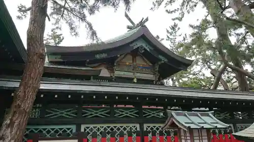 白山神社の本殿