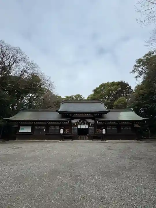 高座結御子神社(熱田神宮摂社)の{uncategorized: "未分類", other: "その他", undefined: "問題あり", building: "その他建物", grave: "お墓", sacred_gate: "鳥居", guardian: "狛犬", statue: "像", buddha: "仏像", history: "歴史", nature: "自然", garden: "庭園", animal: "動物", pagoda: "塔", temizu: "手水舎", mountain_gate: "山門・神門", sanctuary: "本殿・本堂", subordinate: "末社・摂社", art: "芸術", scenery: "景色", jizo: "地蔵", ema: "絵馬", goshuin: "御朱印", omikuji: "おみくじ", items: "授与品その他", amulet: "お守り", goshuincho: "御朱印帳", eats: "食事", festival: "お祭り", votive_dance: "神楽", shichigosan: "七五三参", wedding: "結婚式", experience: "体験その他", initially: "初詣", around: "周辺", anti_infection: "感染症対策"}