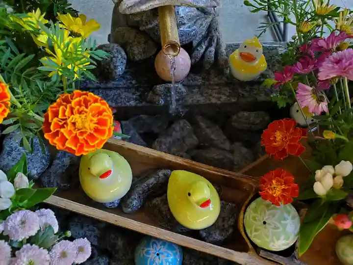 滑川神社 - 仕事と子どもの守り神の手水舎