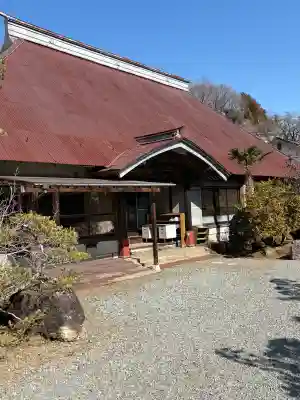 雲居寺の{uncategorized: "未分類", other: "その他", undefined: "問題あり", building: "その他建物", grave: "お墓", sacred_gate: "鳥居", guardian: "狛犬", statue: "像", buddha: "仏像", history: "歴史", nature: "自然", garden: "庭園", animal: "動物", pagoda: "塔", temizu: "手水舎", mountain_gate: "山門・神門", sanctuary: "本殿・本堂", subordinate: "末社・摂社", art: "芸術", scenery: "景色", jizo: "地蔵", ema: "絵馬", goshuin: "御朱印", omikuji: "おみくじ", items: "授与品その他", amulet: "お守り", goshuincho: "御朱印帳", eats: "食事", festival: "お祭り", votive_dance: "神楽", shichigosan: "七五三参", wedding: "結婚式", experience: "体験その他", initially: "初詣", around: "周辺", anti_infection: "感染症対策"}