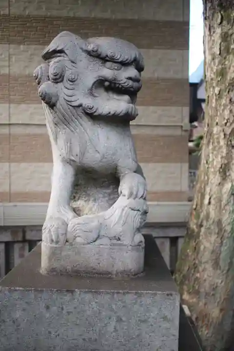 高﨑神社の狛犬