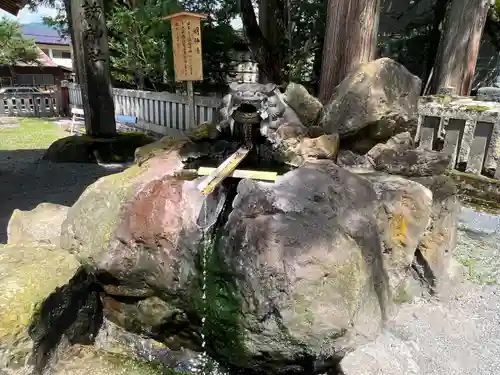 諏訪大社の手水舎