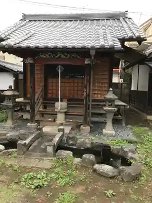 栄昌寺の本殿・本堂