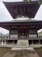 三寳寺の本殿