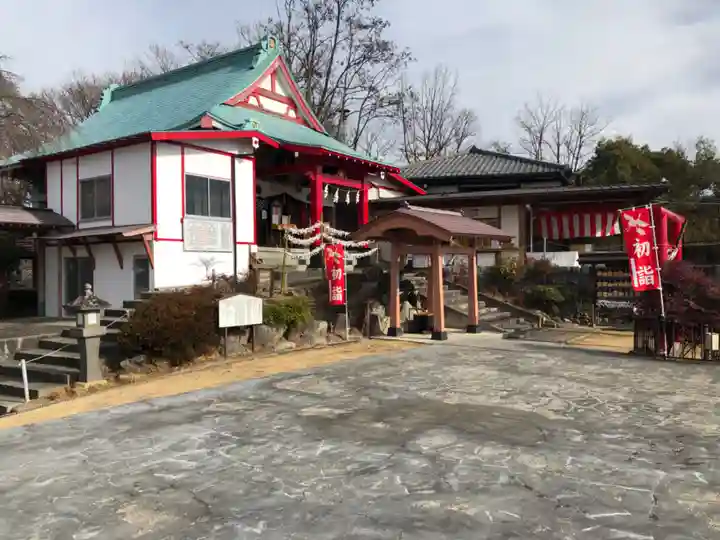 差出磯大嶽山神社 仕事と健康と厄よけの神さまの本殿・本堂