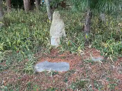 高徳神社の{uncategorized: "未分類", other: "その他", undefined: "問題あり", building: "その他建物", grave: "お墓", sacred_gate: "鳥居", guardian: "狛犬", statue: "像", buddha: "仏像", history: "歴史", nature: "自然", garden: "庭園", animal: "動物", pagoda: "塔", temizu: "手水舎", mountain_gate: "山門・神門", sanctuary: "本殿・本堂", subordinate: "末社・摂社", art: "芸術", scenery: "景色", jizo: "地蔵", ema: "絵馬", goshuin: "御朱印", omikuji: "おみくじ", items: "授与品その他", amulet: "お守り", goshuincho: "御朱印帳", eats: "食事", festival: "お祭り", votive_dance: "神楽", shichigosan: "七五三参", wedding: "結婚式", experience: "体験その他", initially: "初詣", around: "周辺", anti_infection: "感染症対策"}