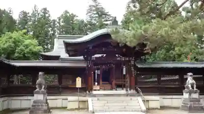 上杉神社の本殿・本堂