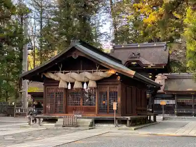 諏訪大社下社春宮の本殿・本堂