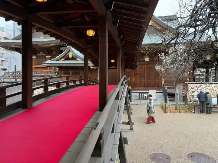 湯島天満宮の{uncategorized: "未分類", other: "その他", undefined: "問題あり", building: "その他建物", grave: "お墓", sacred_gate: "鳥居", guardian: "狛犬", statue: "像", buddha: "仏像", history: "歴史", nature: "自然", garden: "庭園", animal: "動物", pagoda: "塔", temizu: "手水舎", mountain_gate: "山門・神門", sanctuary: "本殿・本堂", subordinate: "末社・摂社", art: "芸術", scenery: "景色", jizo: "地蔵", ema: "絵馬", goshuin: "御朱印", omikuji: "おみくじ", items: "授与品その他", amulet: "お守り", goshuincho: "御朱印帳", eats: "食事", festival: "お祭り", votive_dance: "神楽", shichigosan: "七五三参", wedding: "結婚式", experience: "体験その他", initially: "初詣", around: "周辺", anti_infection: "感染症対策"}
