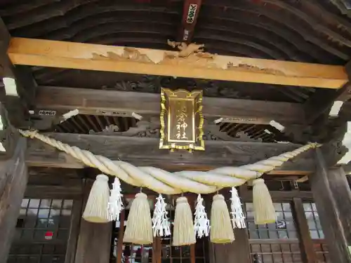 湯倉神社の本殿