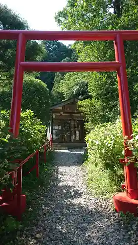 諏訪神社の鳥居