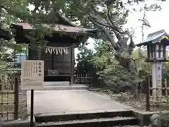 世田谷八幡宮の末社