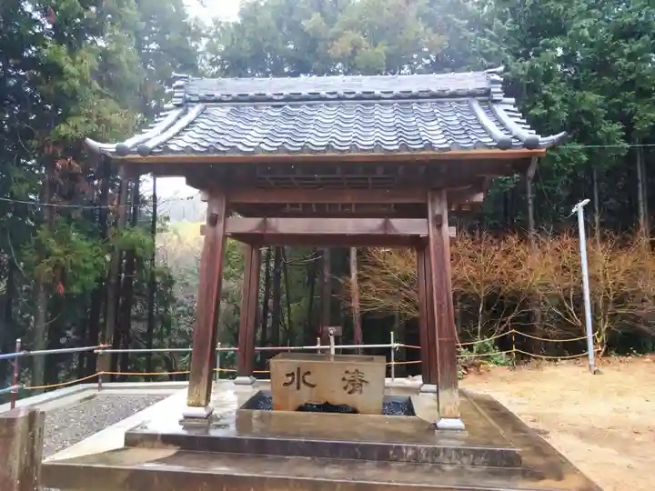 秋葉神社の手水舎
