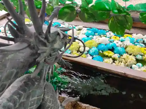 津島神社の手水舎