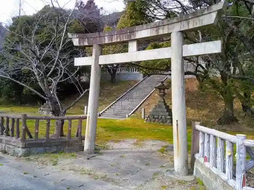 多賀社（草木多賀社）の鳥居