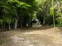 山崎神社の{uncategorized: "未分類", other: "その他", undefined: "問題あり", building: "その他建物", grave: "お墓", sacred_gate: "鳥居", guardian: "狛犬", statue: "像", buddha: "仏像", history: "歴史", nature: "自然", garden: "庭園", animal: "動物", pagoda: "塔", temizu: "手水舎", mountain_gate: "山門・神門", sanctuary: "本殿・本堂", subordinate: "末社・摂社", art: "芸術", scenery: "景色", jizo: "地蔵", ema: "絵馬", goshuin: "御朱印", omikuji: "おみくじ", items: "授与品その他", amulet: "お守り", goshuincho: "御朱印帳", eats: "食事", festival: "お祭り", votive_dance: "神楽", shichigosan: "七五三参", wedding: "結婚式", experience: "体験その他", initially: "初詣", around: "周辺", anti_infection: "感染症対策"}