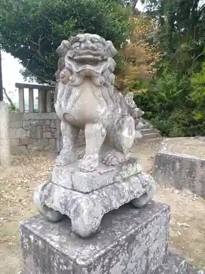 國鉾神社の狛犬