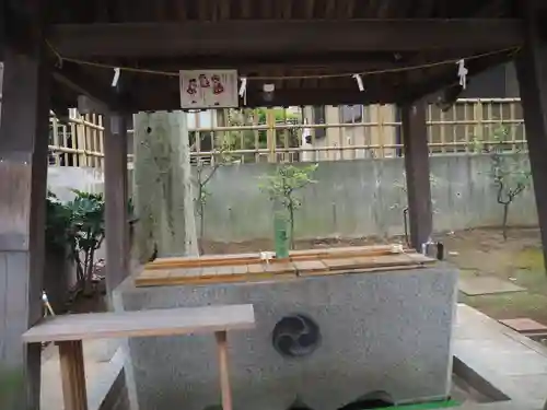 西台天祖神社の手水舎