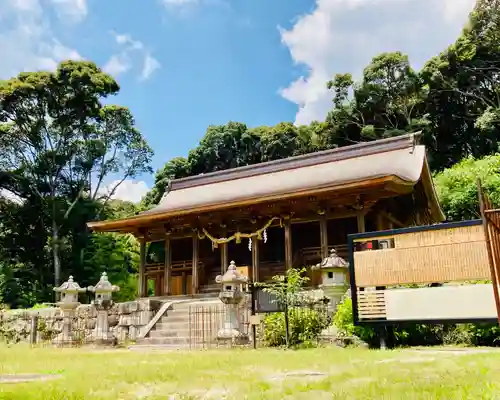 瀧山寺の本殿・本堂