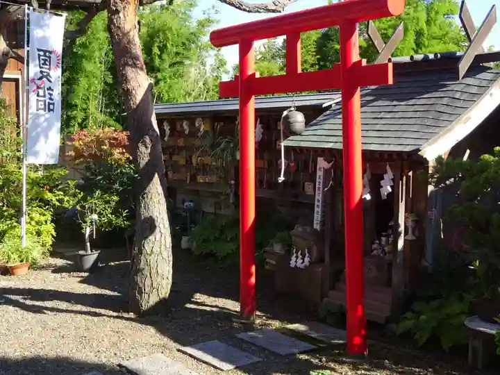 御嶽山神社の末社・摂社