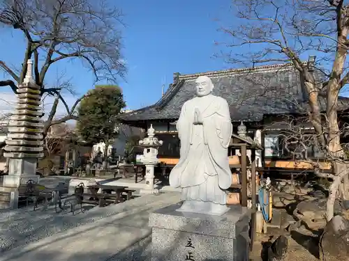 山梨県　昭和町　正覚寺の像