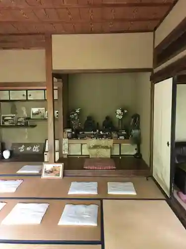 滝口寺の本殿・本堂