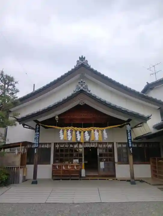 尾張猿田彦神社の{uncategorized: "未分類", other: "その他", undefined: "問題あり", building: "その他建物", grave: "お墓", sacred_gate: "鳥居", guardian: "狛犬", statue: "像", buddha: "仏像", history: "歴史", nature: "自然", garden: "庭園", animal: "動物", pagoda: "塔", temizu: "手水舎", mountain_gate: "山門・神門", sanctuary: "本殿・本堂", subordinate: "末社・摂社", art: "芸術", scenery: "景色", jizo: "地蔵", ema: "絵馬", goshuin: "御朱印", omikuji: "おみくじ", items: "授与品その他", amulet: "お守り", goshuincho: "御朱印帳", eats: "食事", festival: "お祭り", votive_dance: "神楽", shichigosan: "七五三参", wedding: "結婚式", experience: "体験その他", initially: "初詣", around: "周辺", anti_infection: "感染症対策"}