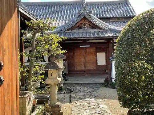 聖光寺の本殿・本堂