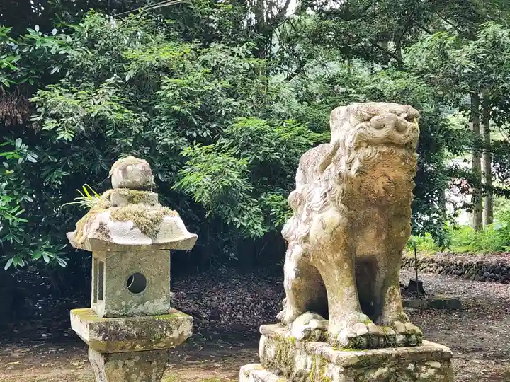 佐地神社の狛犬