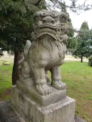 稲荷神社の狛犬