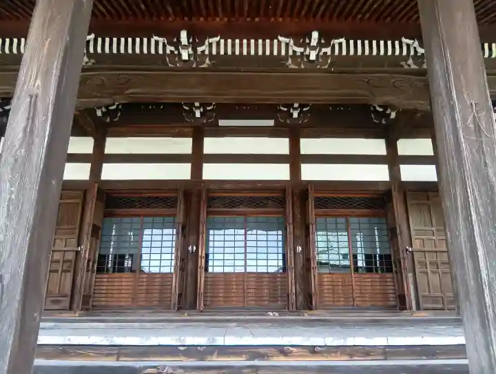 満福寺の{uncategorized: "未分類", other: "その他", undefined: "問題あり", building: "その他建物", grave: "お墓", sacred_gate: "鳥居", guardian: "狛犬", statue: "像", buddha: "仏像", history: "歴史", nature: "自然", garden: "庭園", animal: "動物", pagoda: "塔", temizu: "手水舎", mountain_gate: "山門・神門", sanctuary: "本殿・本堂", subordinate: "末社・摂社", art: "芸術", scenery: "景色", jizo: "地蔵", ema: "絵馬", goshuin: "御朱印", omikuji: "おみくじ", items: "授与品その他", amulet: "お守り", goshuincho: "御朱印帳", eats: "食事", festival: "お祭り", votive_dance: "神楽", shichigosan: "七五三参", wedding: "結婚式", experience: "体験その他", initially: "初詣", around: "周辺", anti_infection: "感染症対策"}