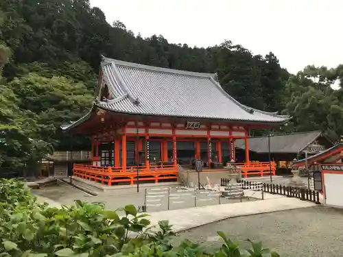 勝尾寺の本殿