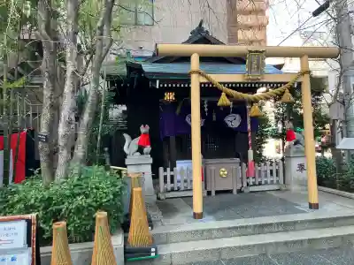 茶ノ木神社の{uncategorized: "未分類", other: "その他", undefined: "問題あり", building: "その他建物", grave: "お墓", sacred_gate: "鳥居", guardian: "狛犬", statue: "像", buddha: "仏像", history: "歴史", nature: "自然", garden: "庭園", animal: "動物", pagoda: "塔", temizu: "手水舎", mountain_gate: "山門・神門", sanctuary: "本殿・本堂", subordinate: "末社・摂社", art: "芸術", scenery: "景色", jizo: "地蔵", ema: "絵馬", goshuin: "御朱印", omikuji: "おみくじ", items: "授与品その他", amulet: "お守り", goshuincho: "御朱印帳", eats: "食事", festival: "お祭り", votive_dance: "神楽", shichigosan: "七五三参", wedding: "結婚式", experience: "体験その他", initially: "初詣", around: "周辺", anti_infection: "感染症対策"}