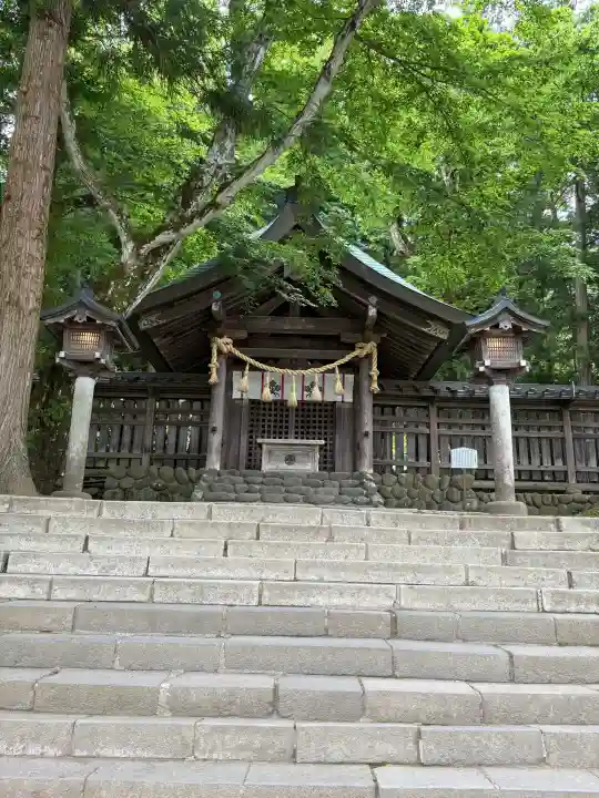 諏訪大社上社前宮(長野県)