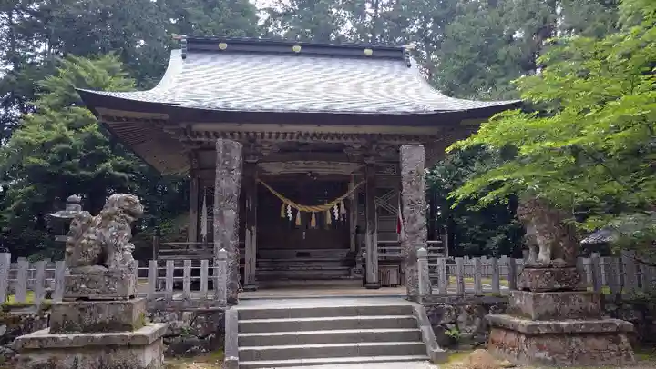 粟鹿神社の本殿・本堂