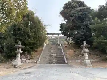 豊国廟(豊国神社飛地境内)の{uncategorized: "未分類", other: "その他", undefined: "問題あり", building: "その他建物", grave: "お墓", sacred_gate: "鳥居", guardian: "狛犬", statue: "像", buddha: "仏像", history: "歴史", nature: "自然", garden: "庭園", animal: "動物", pagoda: "塔", temizu: "手水舎", mountain_gate: "山門・神門", sanctuary: "本殿・本堂", subordinate: "末社・摂社", art: "芸術", scenery: "景色", jizo: "地蔵", ema: "絵馬", goshuin: "御朱印", omikuji: "おみくじ", items: "授与品その他", amulet: "お守り", goshuincho: "御朱印帳", eats: "食事", festival: "お祭り", votive_dance: "神楽", shichigosan: "七五三参", wedding: "結婚式", experience: "体験その他", initially: "初詣", around: "周辺", anti_infection: "感染症対策"}