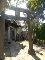 諏訪神社<新宮>の鳥居